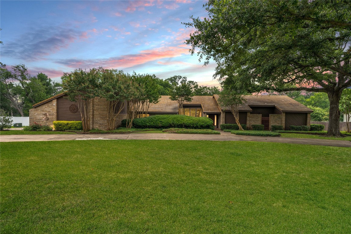 1215 Rock Springs Road Duncanville TX 75137