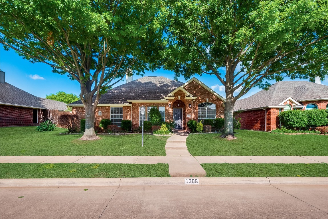 1308 Sunderland Court Allen TX 75013