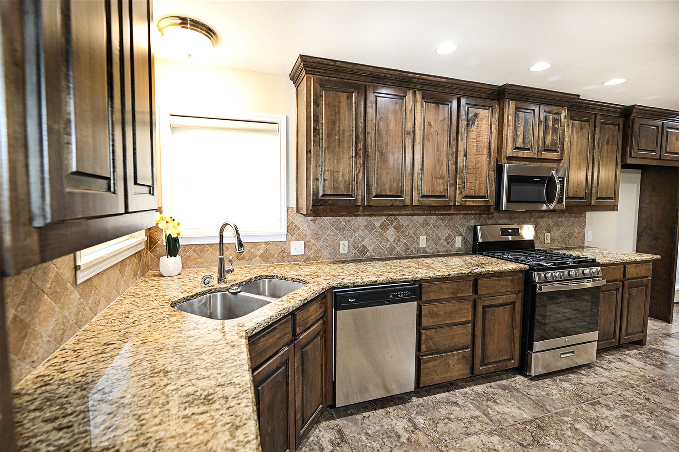 1403 Hulme Street Bowie TX 76230