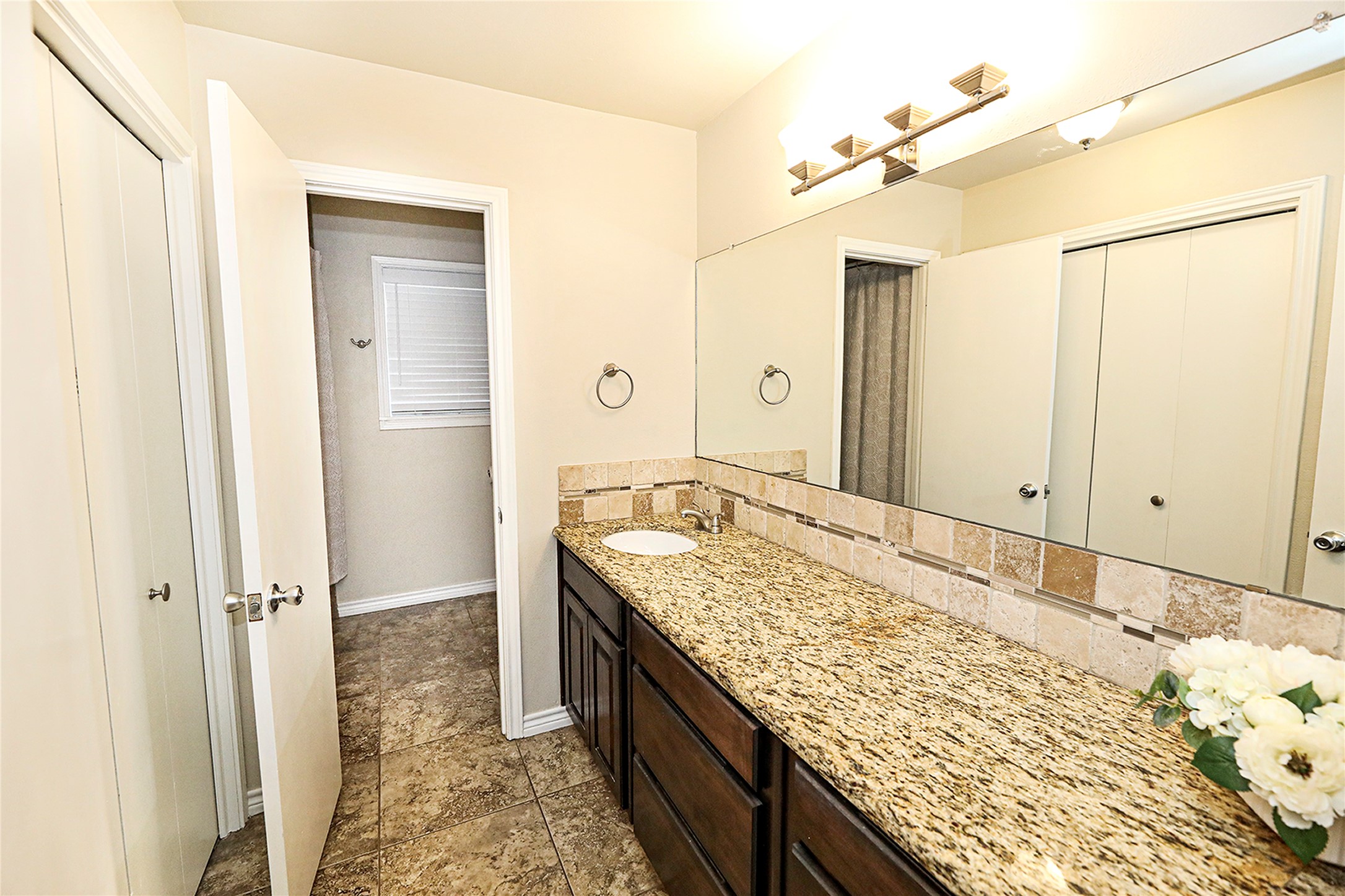1403 Hulme Street Bowie TX 76230