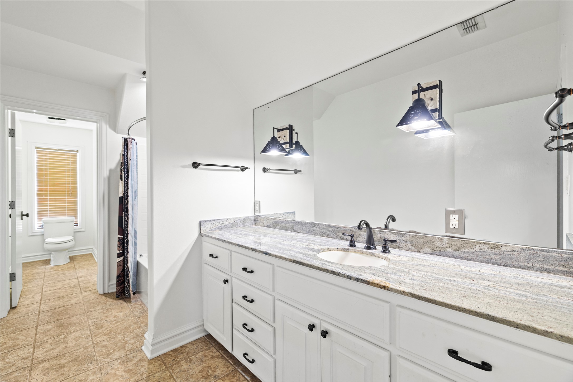 8545 N Fm 726 Diana TX 75640