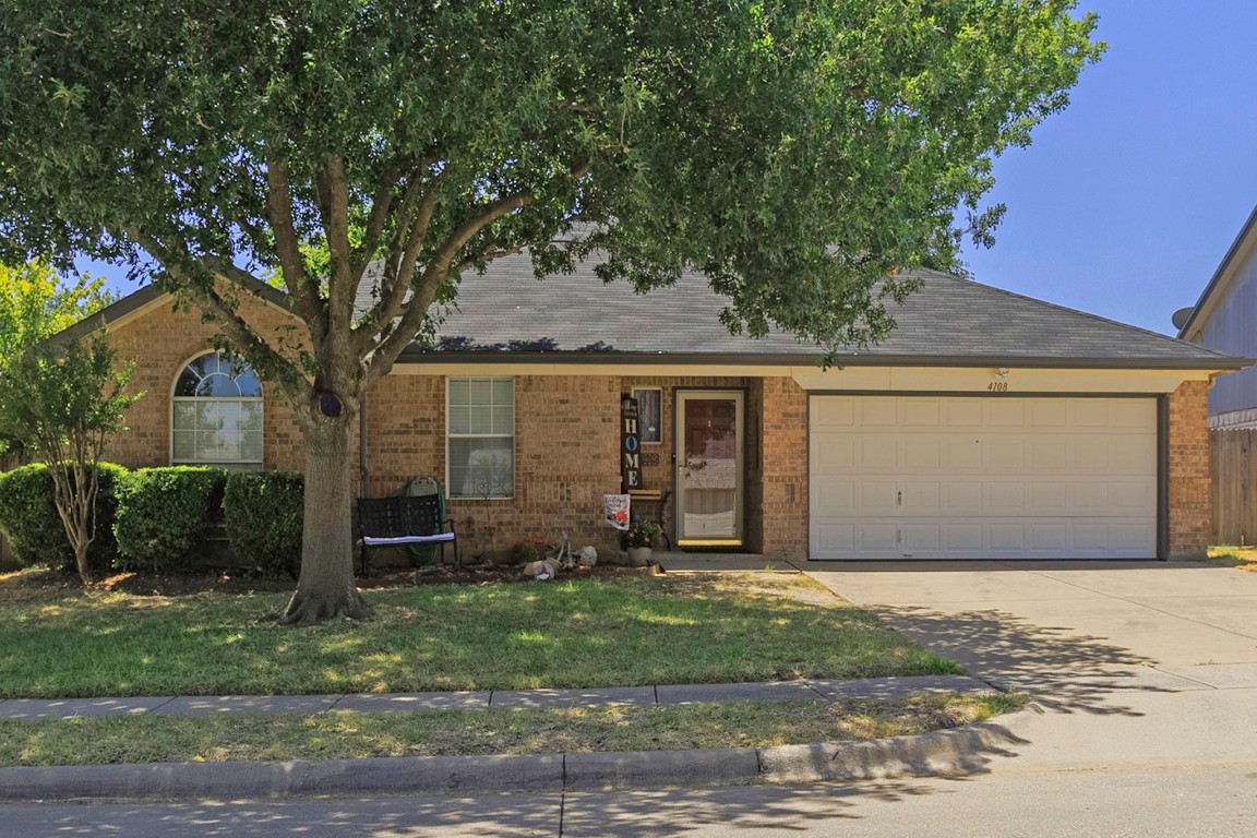 4108 Bent Oaks Drive Arlington TX 76001