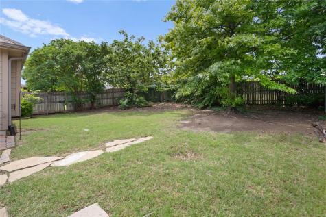 6517 Briar Lake Trail Sachse TX 75048