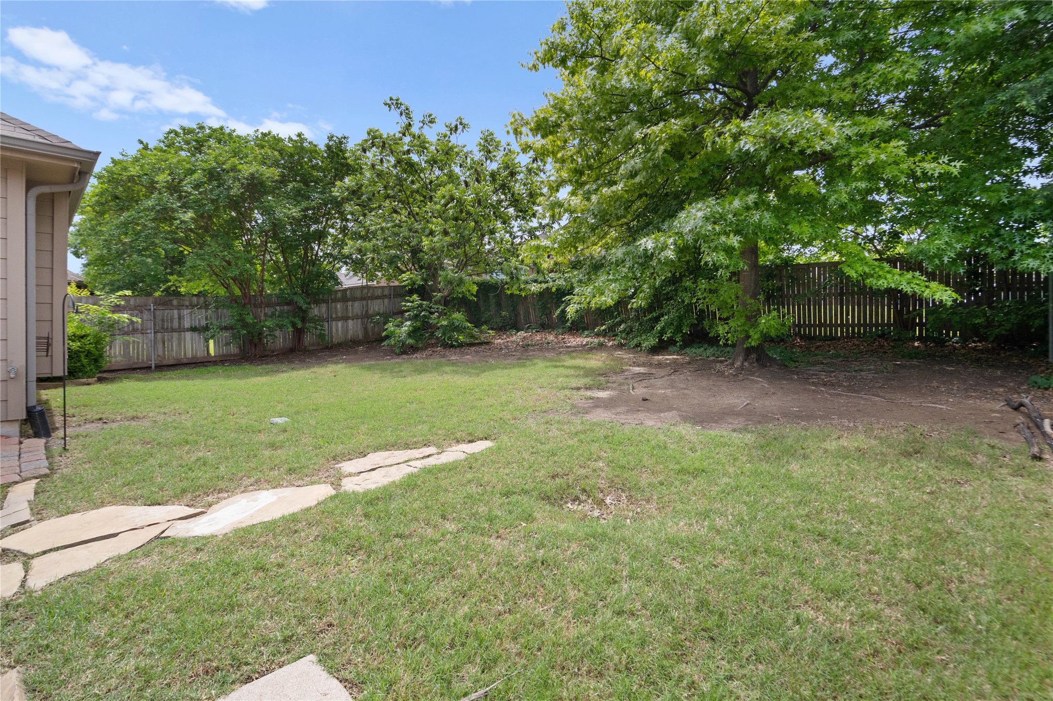 6517 Briar Lake Trail Sachse TX 75048