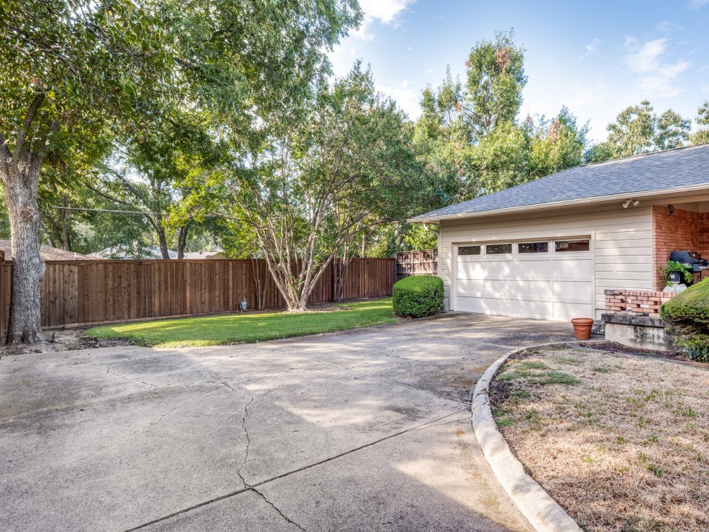 6260 Saratoga Circle Dallas TX 75214