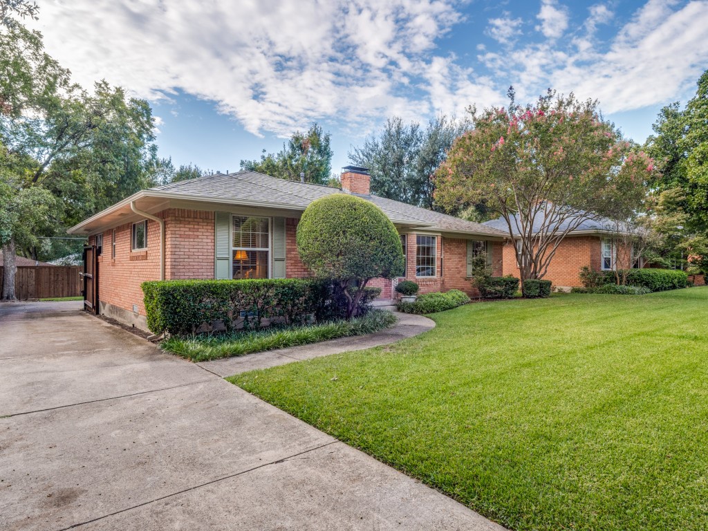 6260 Saratoga Circle Dallas TX 75214