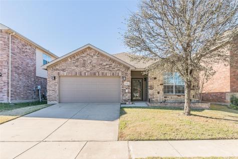 10521 Rising Knoll Lane Fort Worth TX 76131