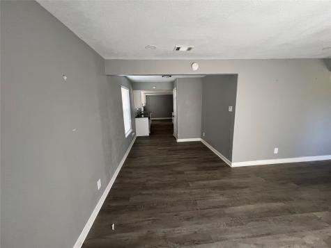 1306 Elby Street Irving TX 75061