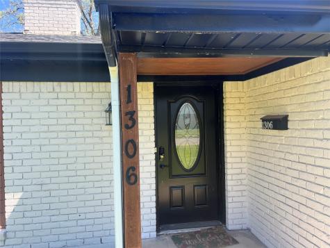 1306 Elby Street Irving TX 75061
