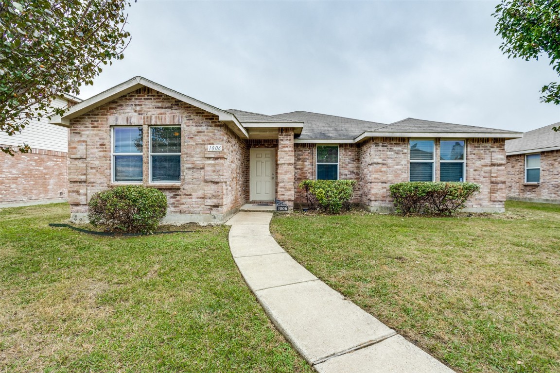 1006 Hollow Oak Road Lancaster TX 75134
