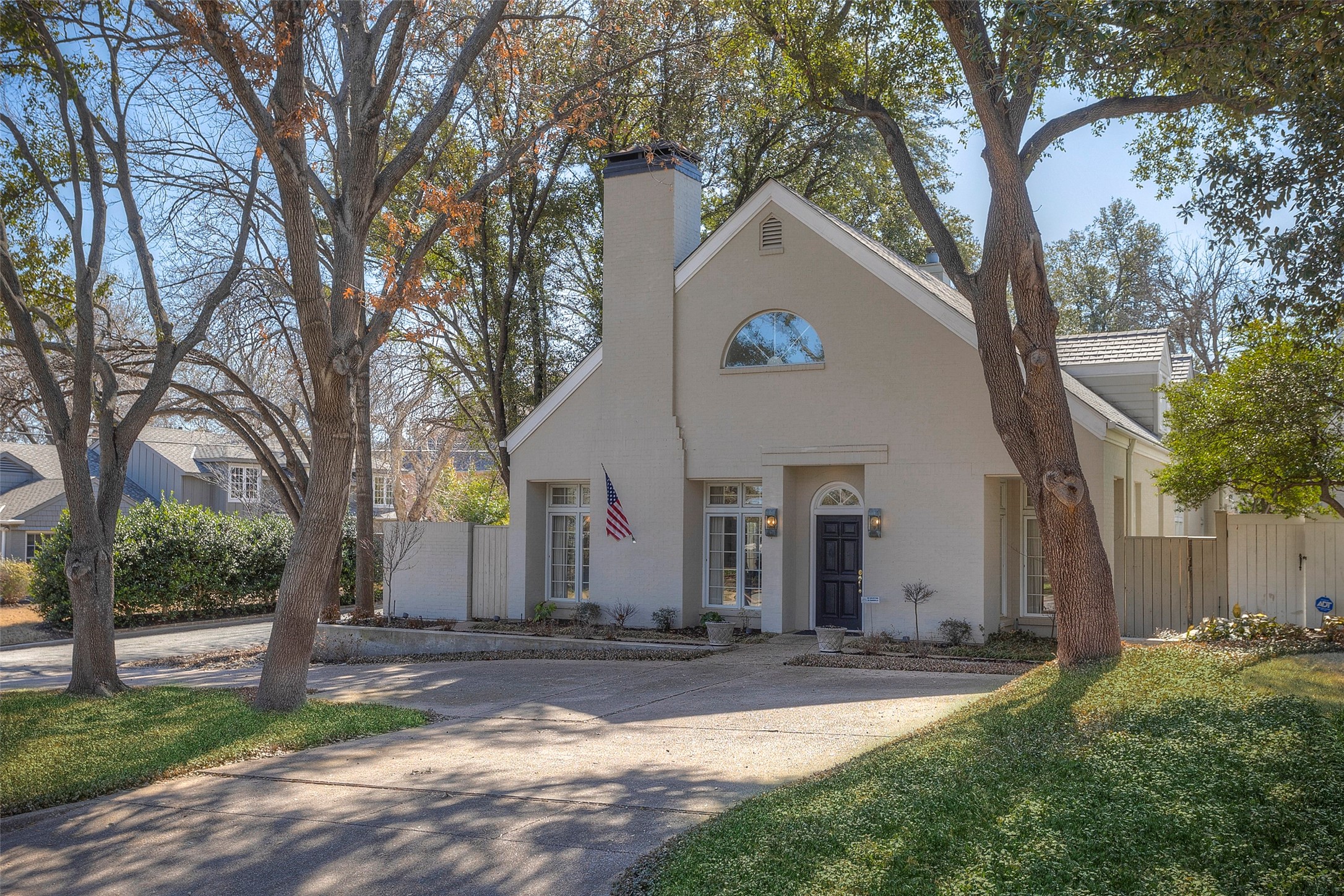5801 El Campo Avenue Fort Worth TX 76107