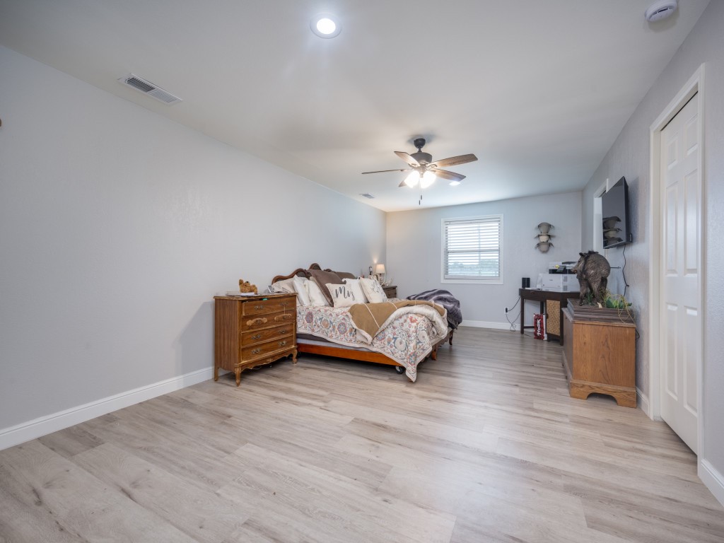 1168 Us Highway 380 W Jacksboro TX 76458