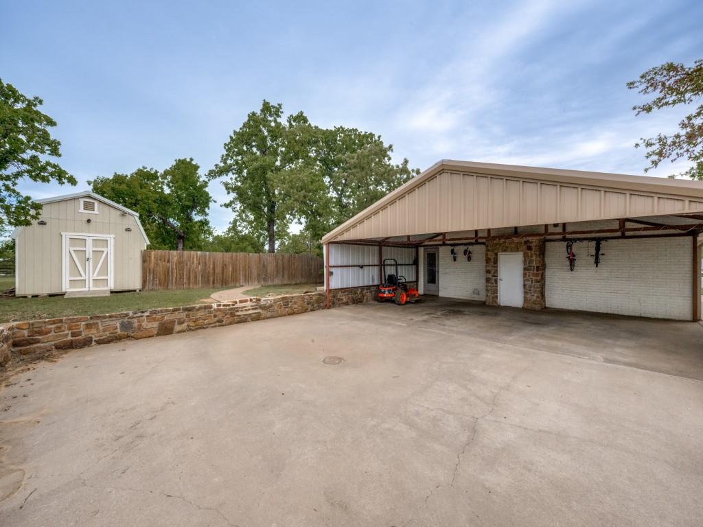 1168 Us Highway 380 W Jacksboro TX 76458