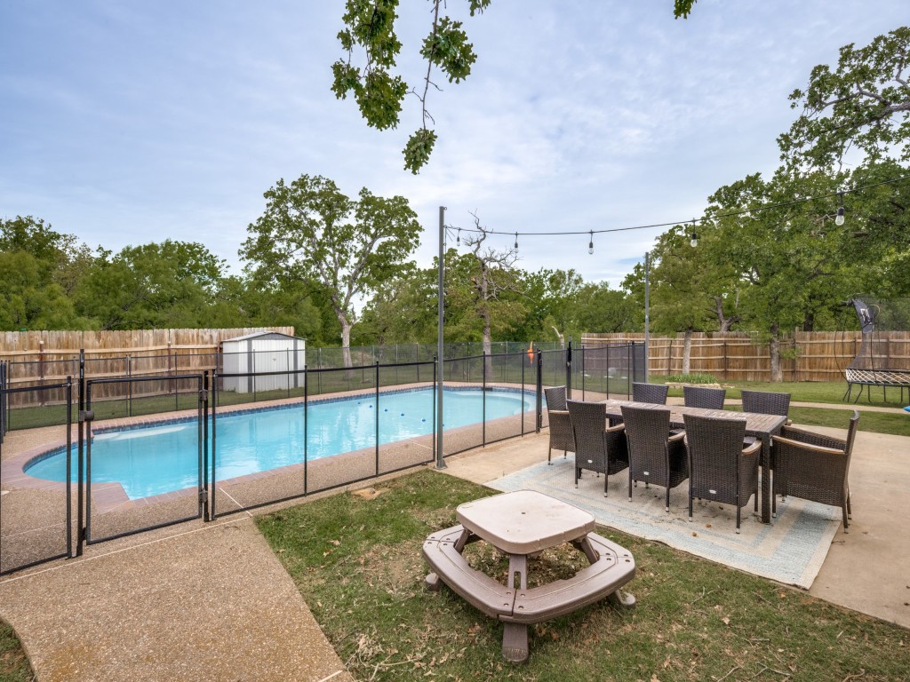 1168 Us Highway 380 W Jacksboro TX 76458