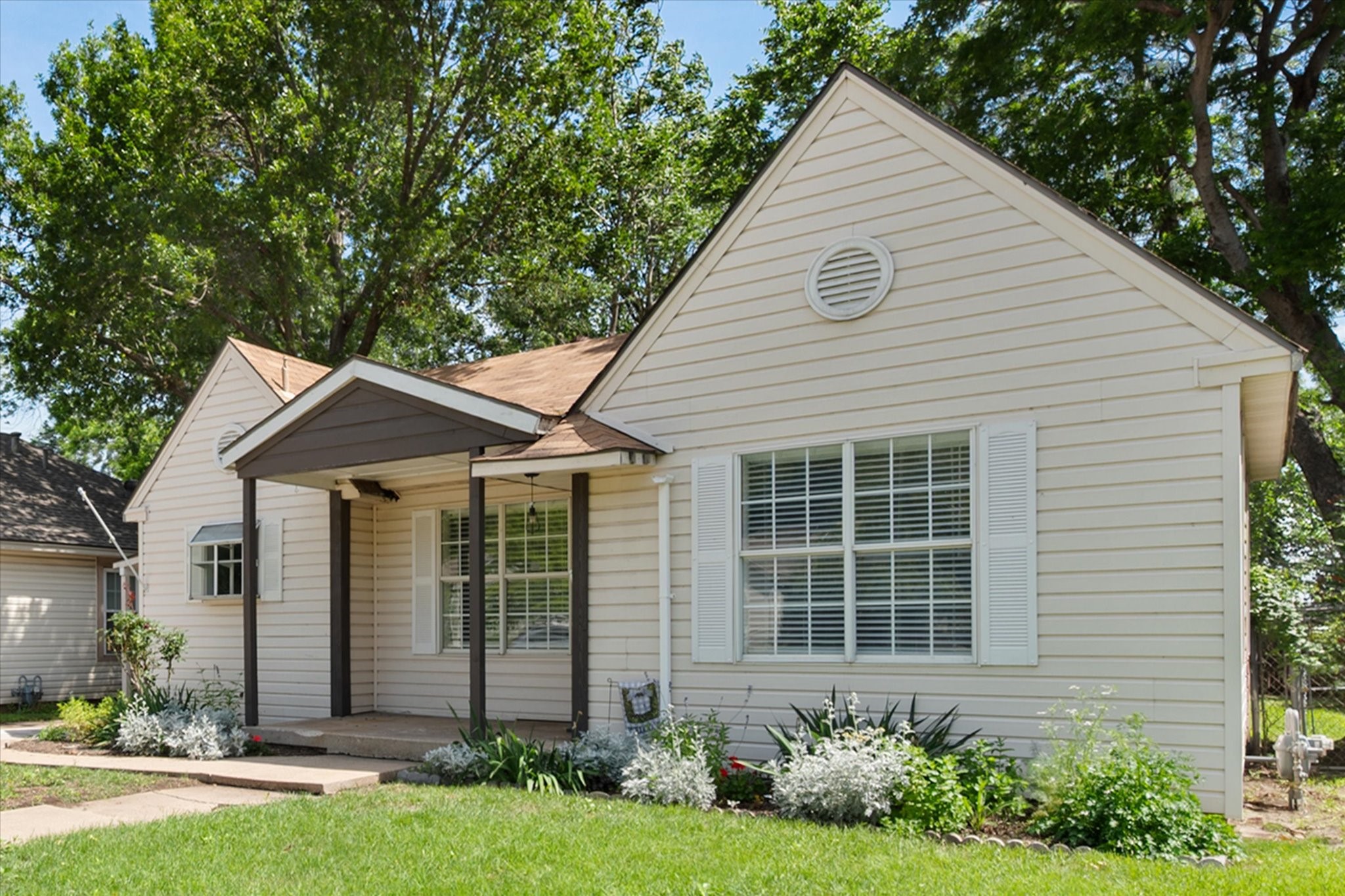 4521 Calmont Avenue Fort Worth TX 76107