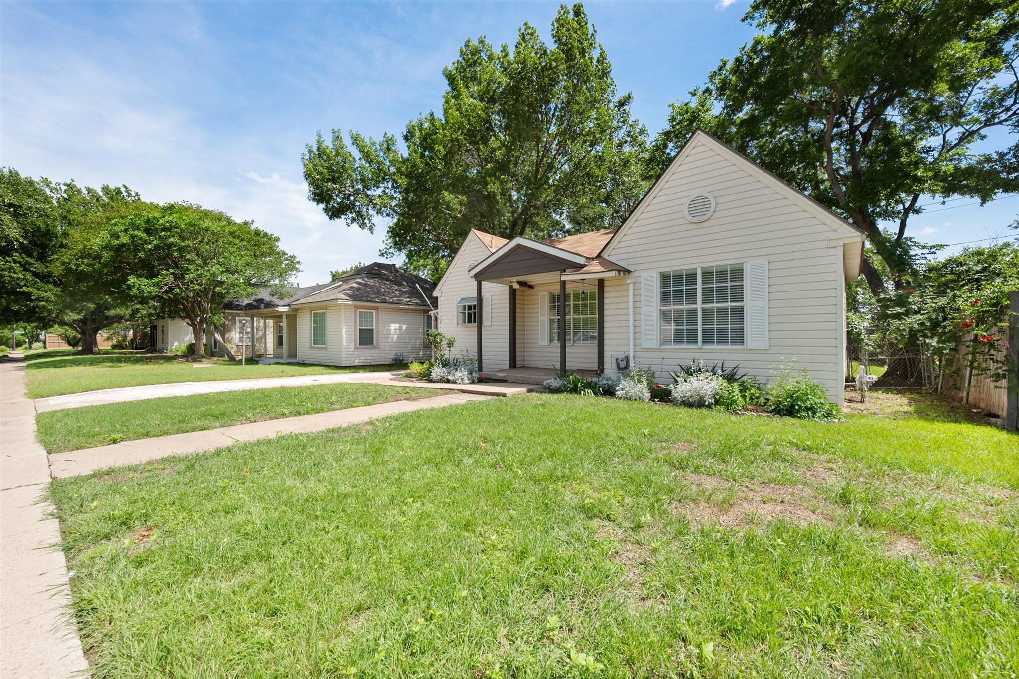 4521 Calmont Avenue Fort Worth TX 76107