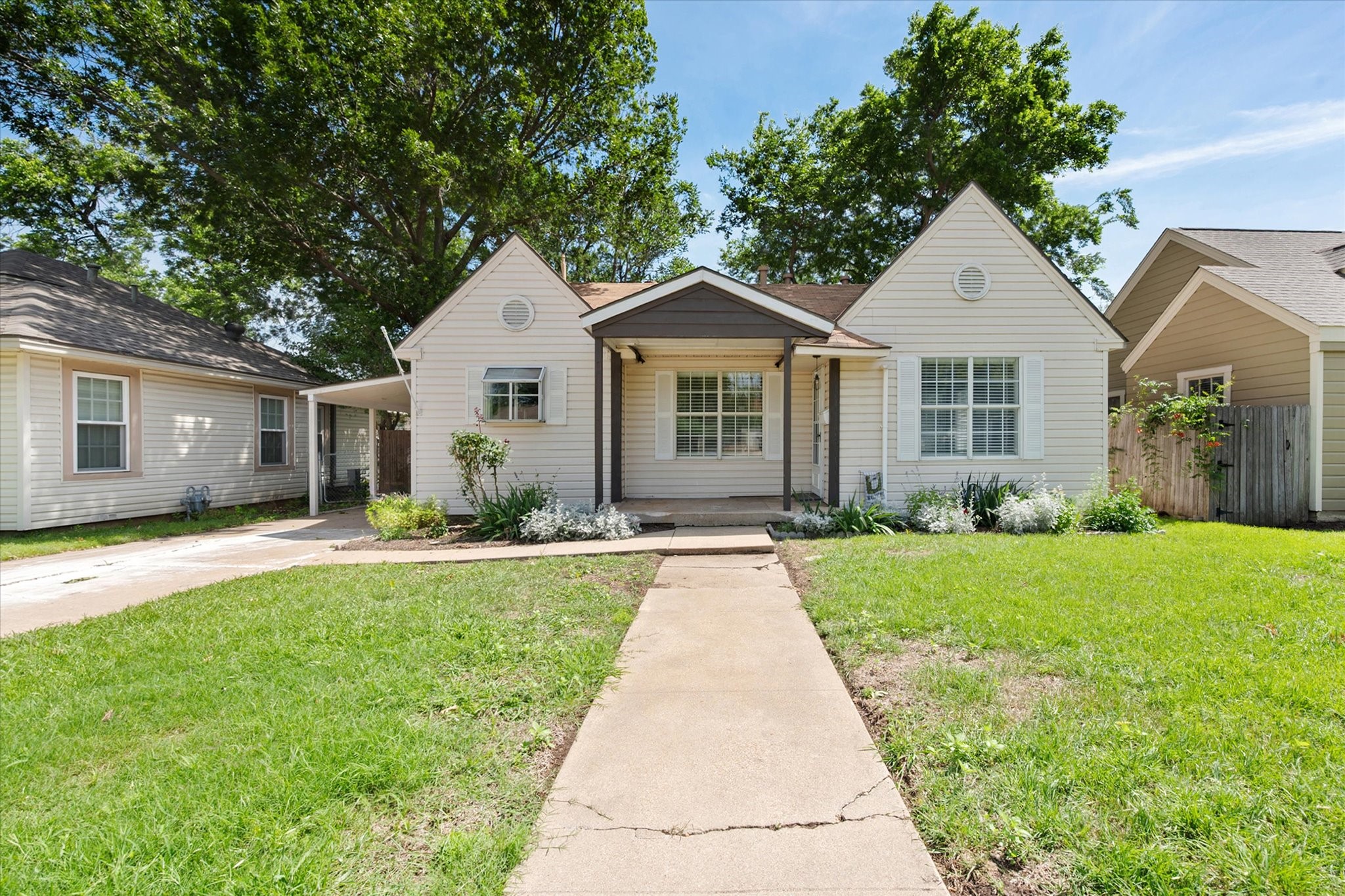4521 Calmont Avenue Fort Worth TX 76107