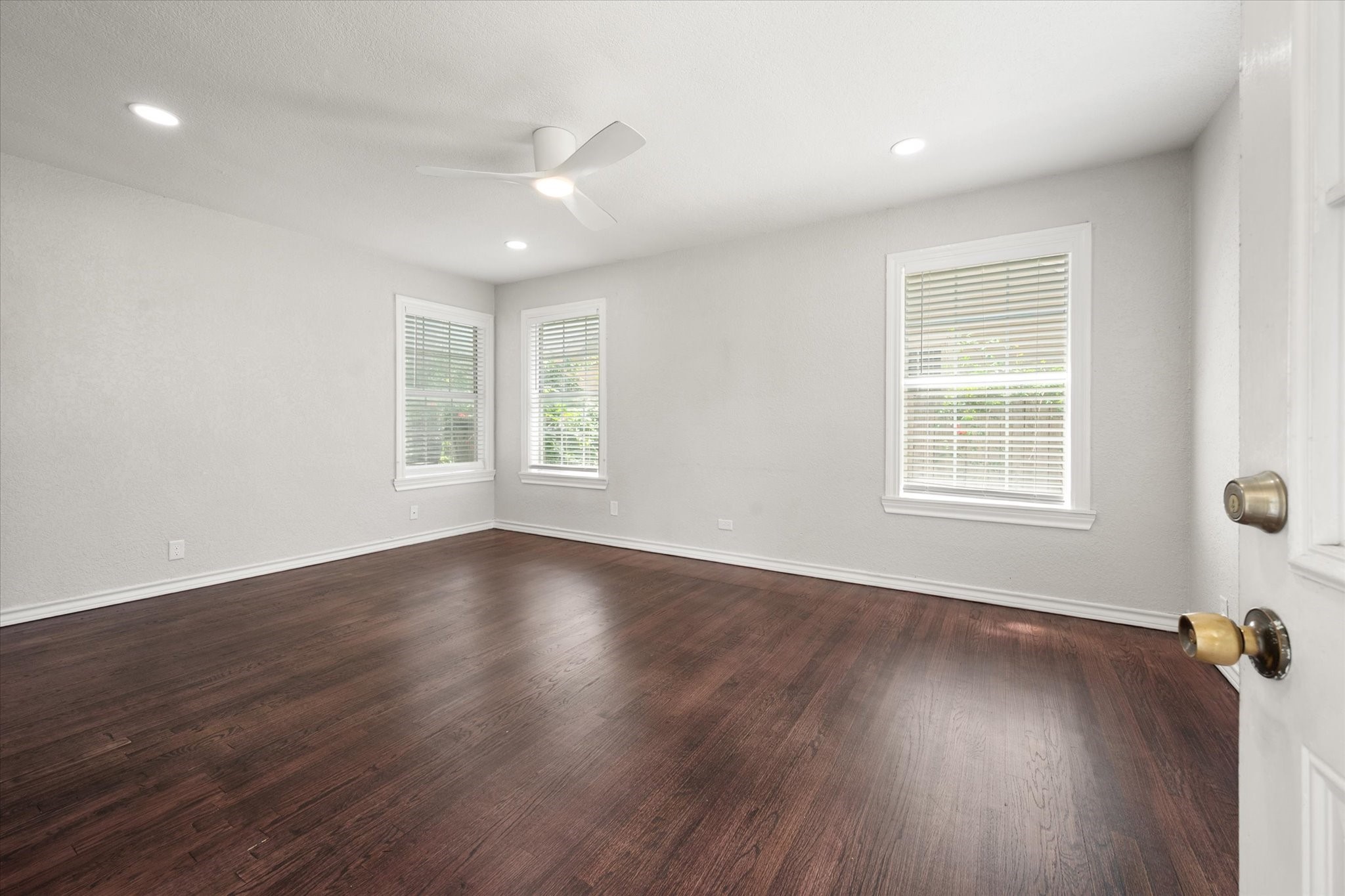 4521 Calmont Avenue Fort Worth TX 76107