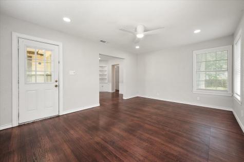 4521 Calmont Avenue Fort Worth TX 76107