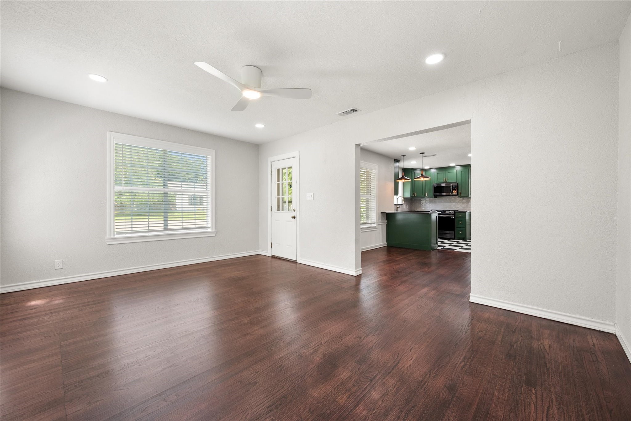4521 Calmont Avenue Fort Worth TX 76107