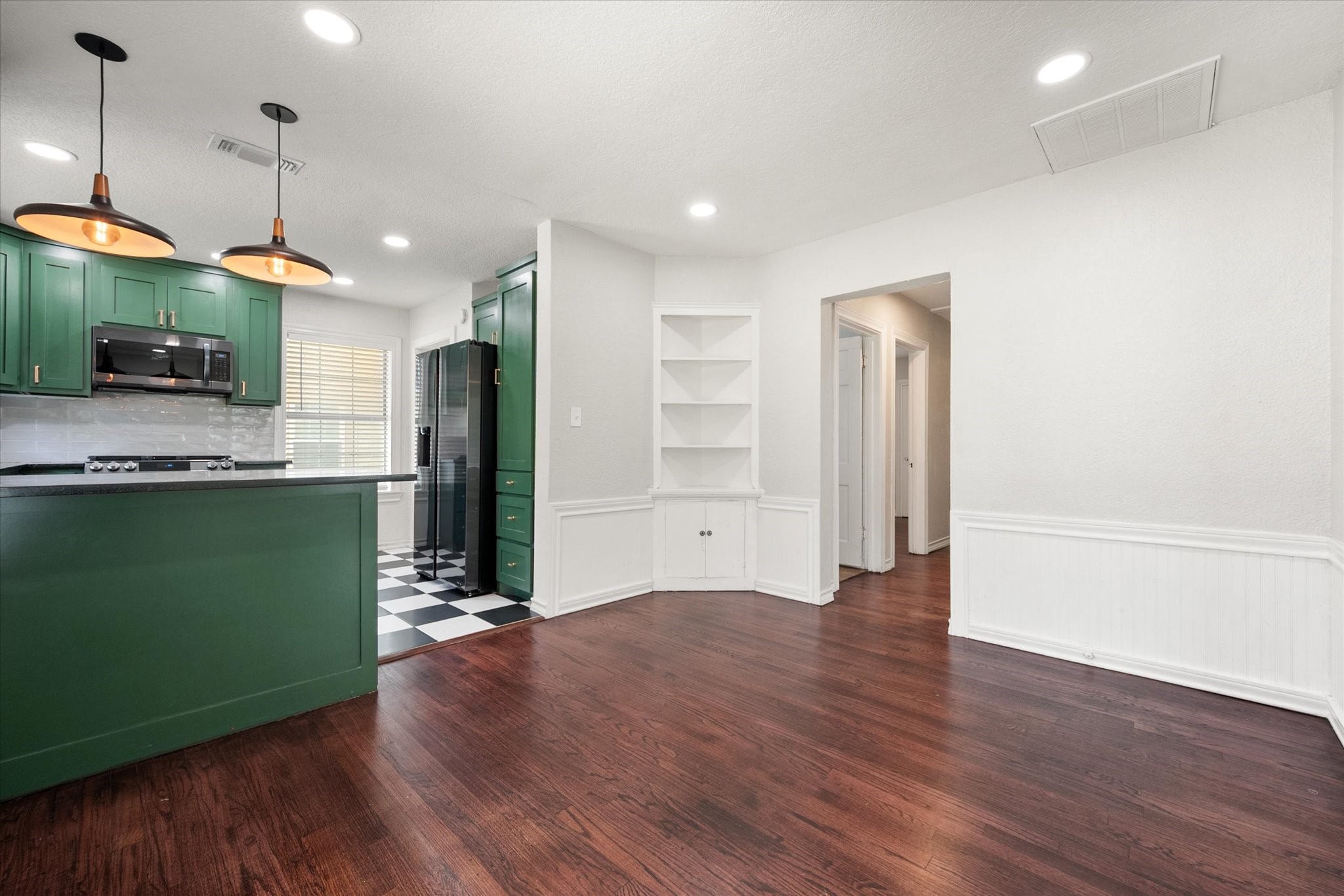 4521 Calmont Avenue Fort Worth TX 76107