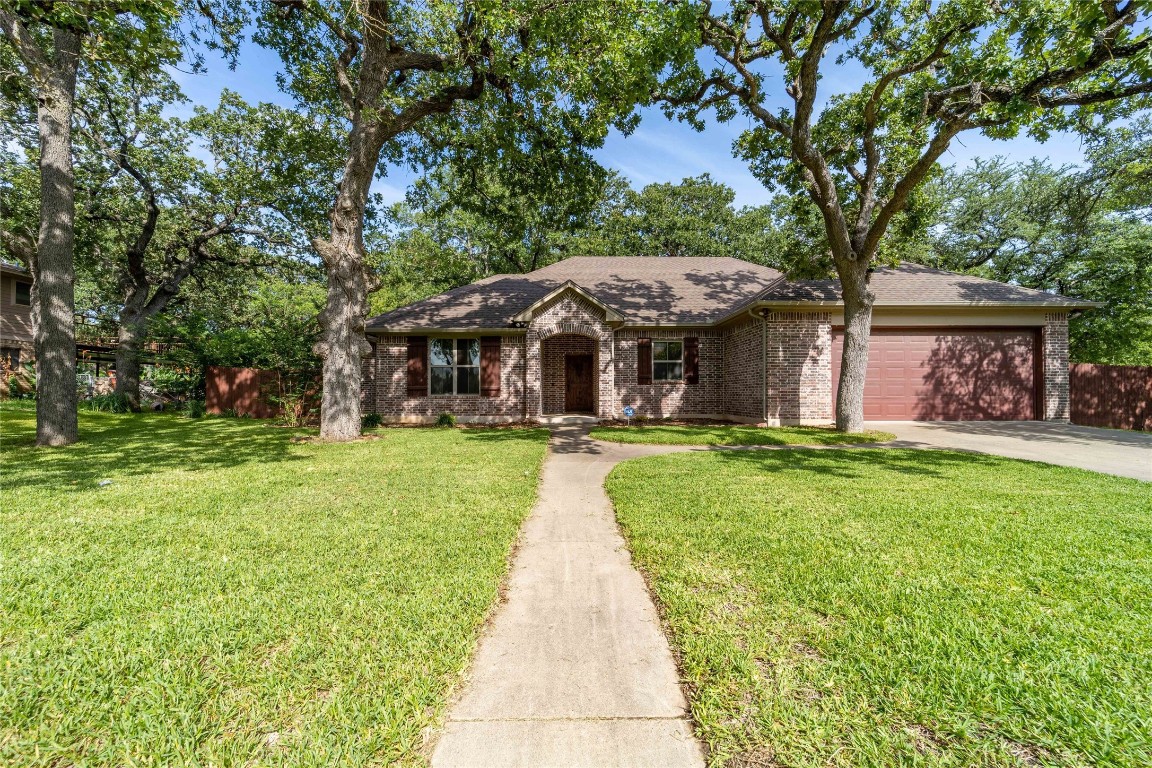 1007 N Liveoak Street Hamilton TX 76531