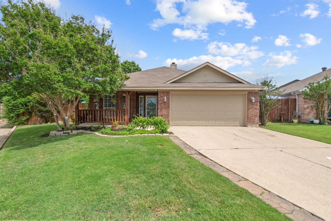 301 Helmsford Trail Saginaw TX 76179