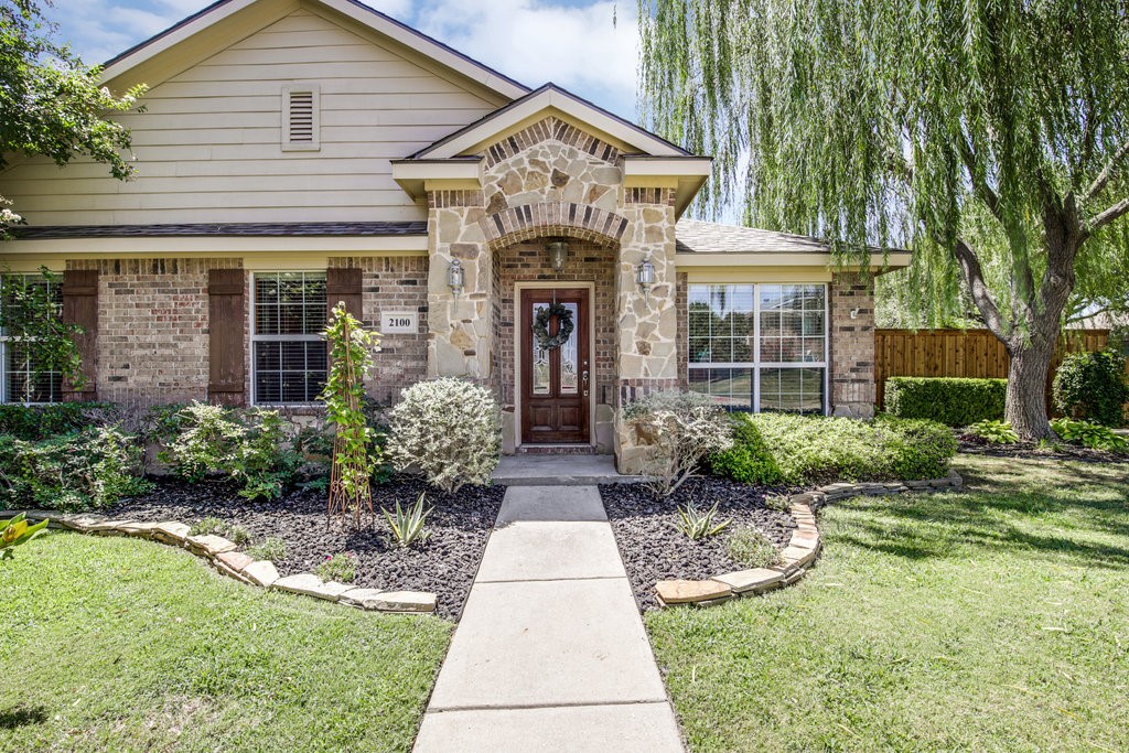 2100 Creekdale Drive Denton TX 76210