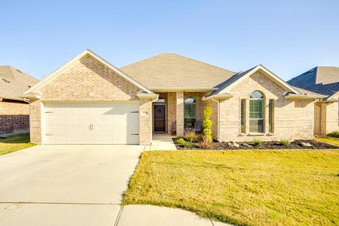 1716 Town Creek Circle Weatherford TX 76086