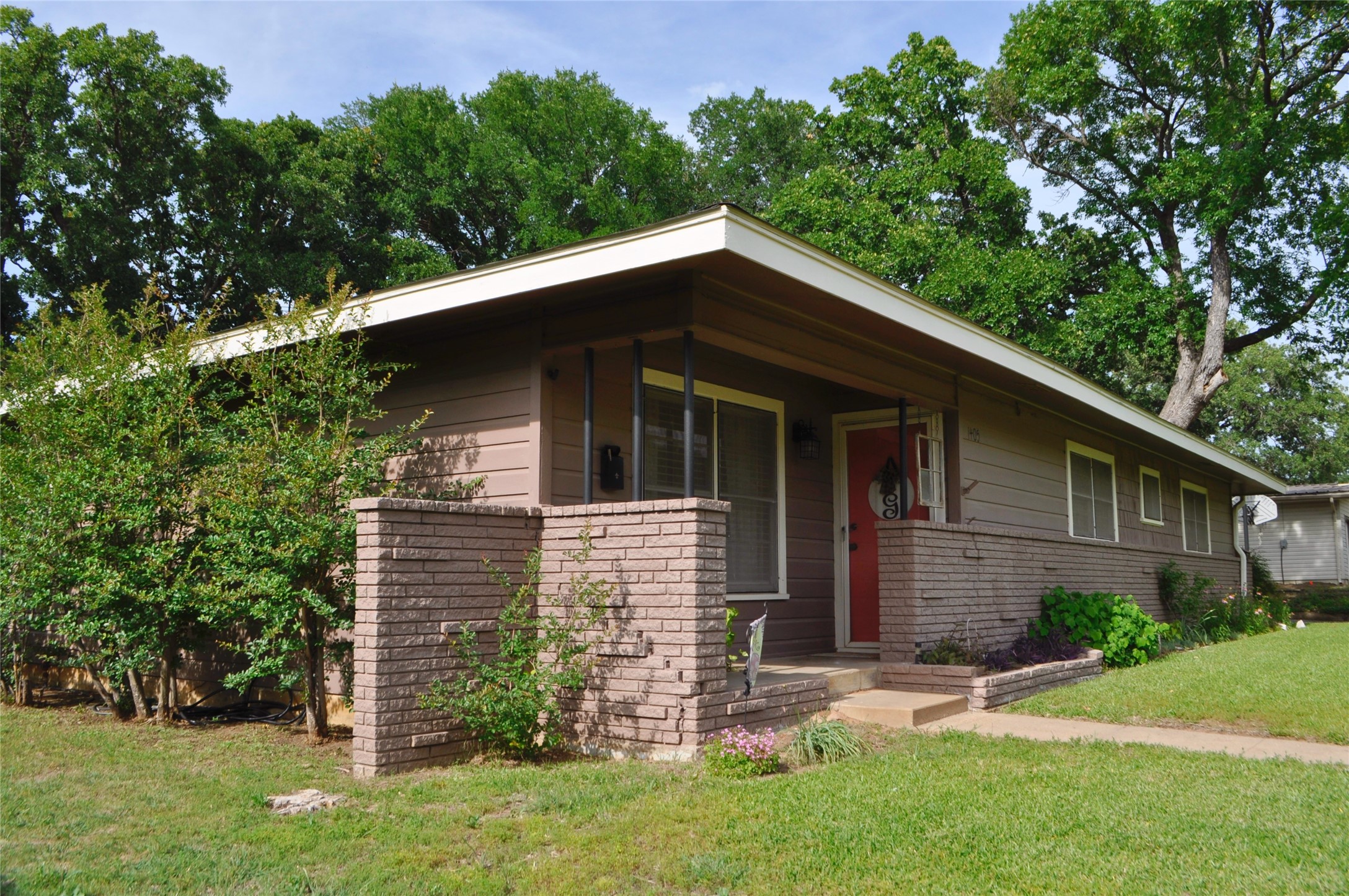 1405 Rolling Hills Drive Graham TX 76450