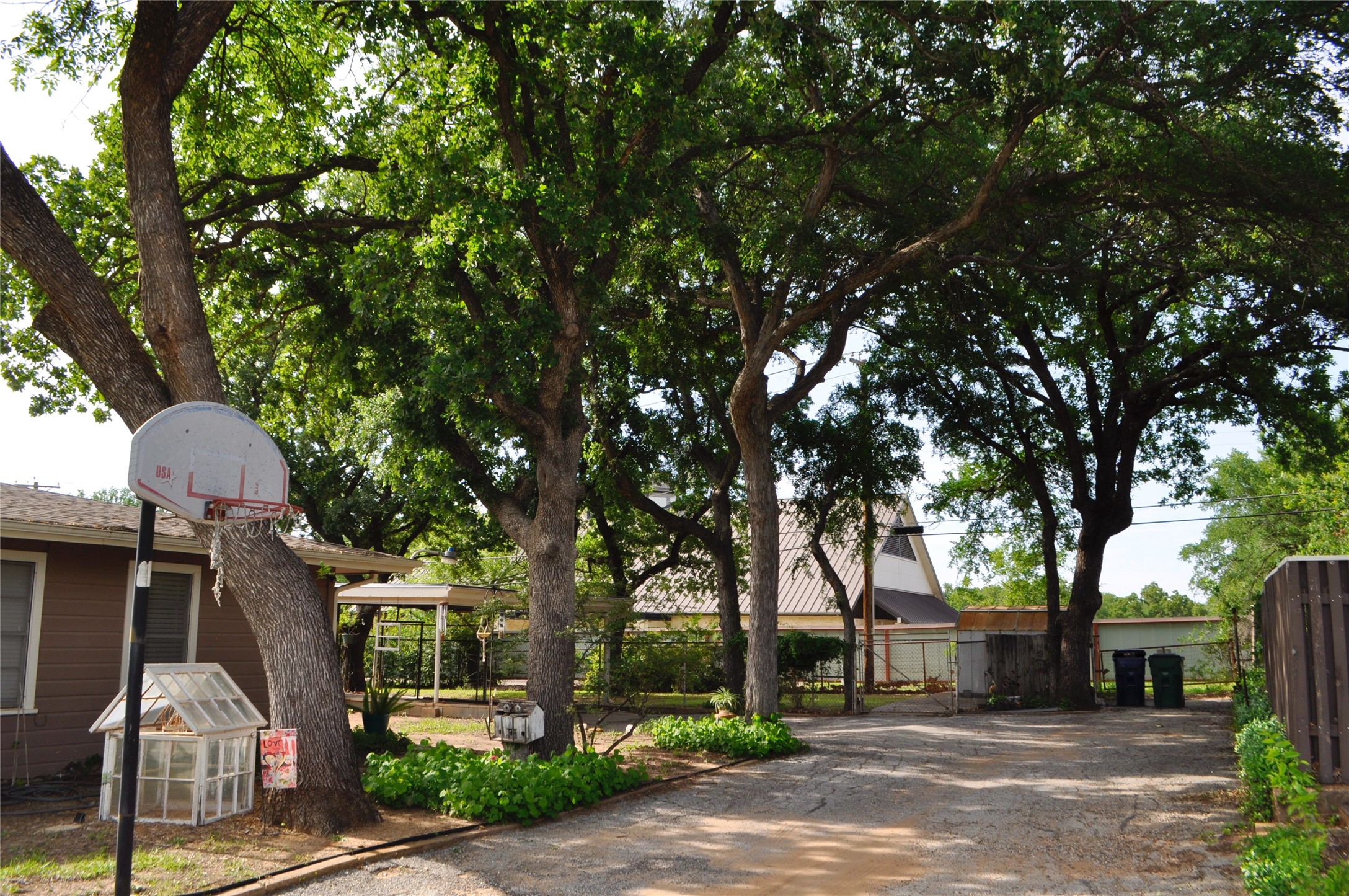 1405 Rolling Hills Drive Graham TX 76450