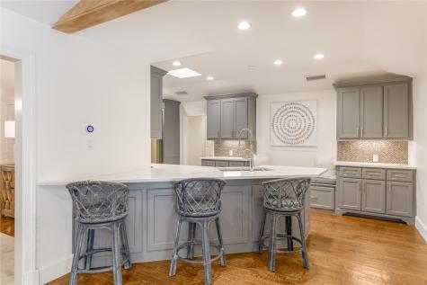 9148 Clearlake Drive Dallas TX 75225