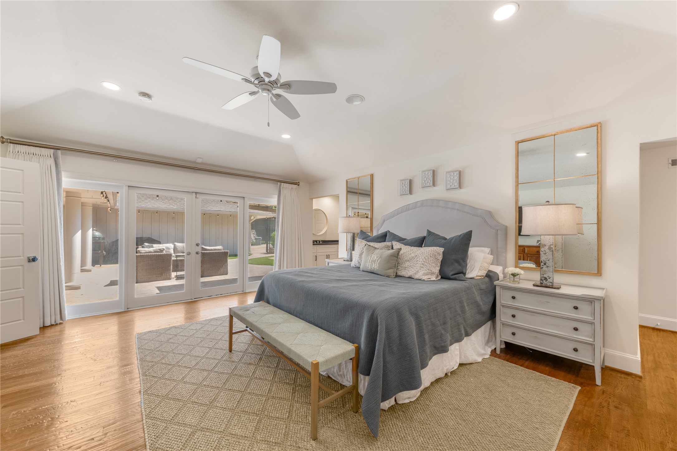 9148 Clearlake Drive Dallas TX 75225