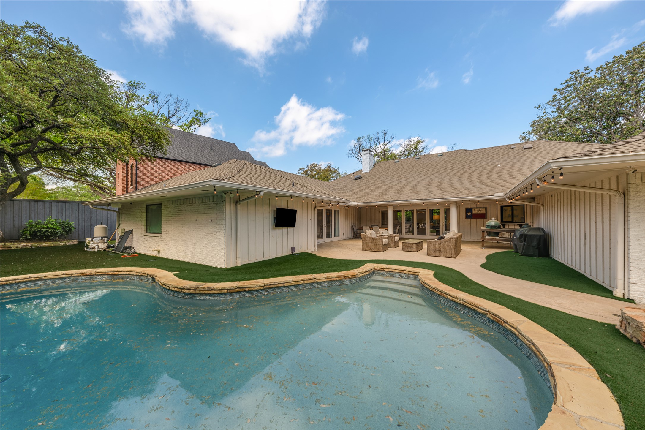 9148 Clearlake Drive Dallas TX 75225