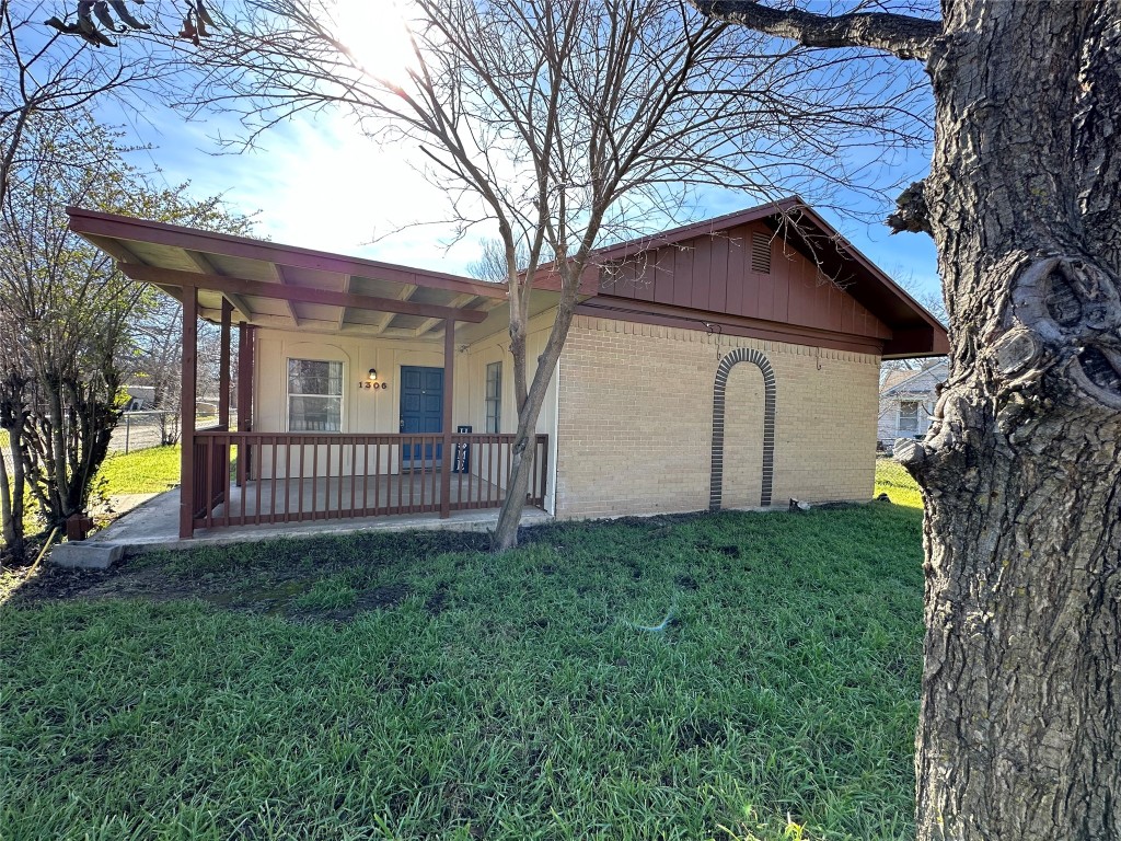 1306 Holcomb Street Brownwood TX 76801