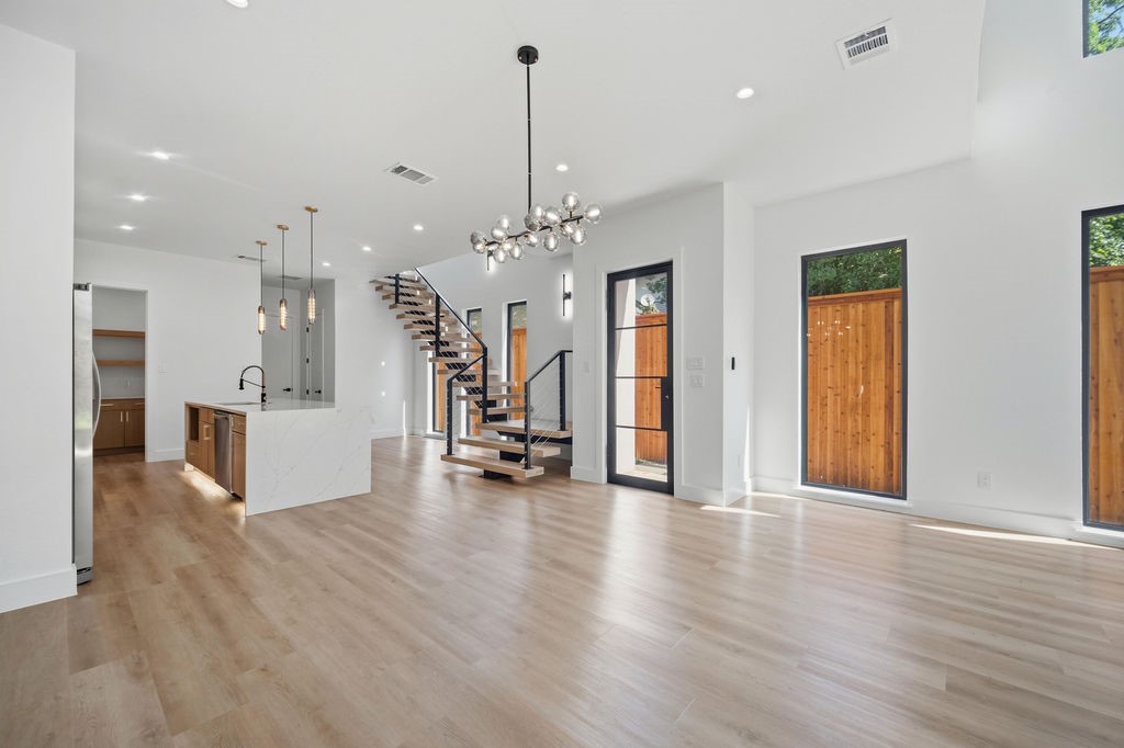 2334 Wycliff Avenue Dallas TX 75219