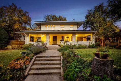 2417 5th Avenue Fort Worth TX 76110