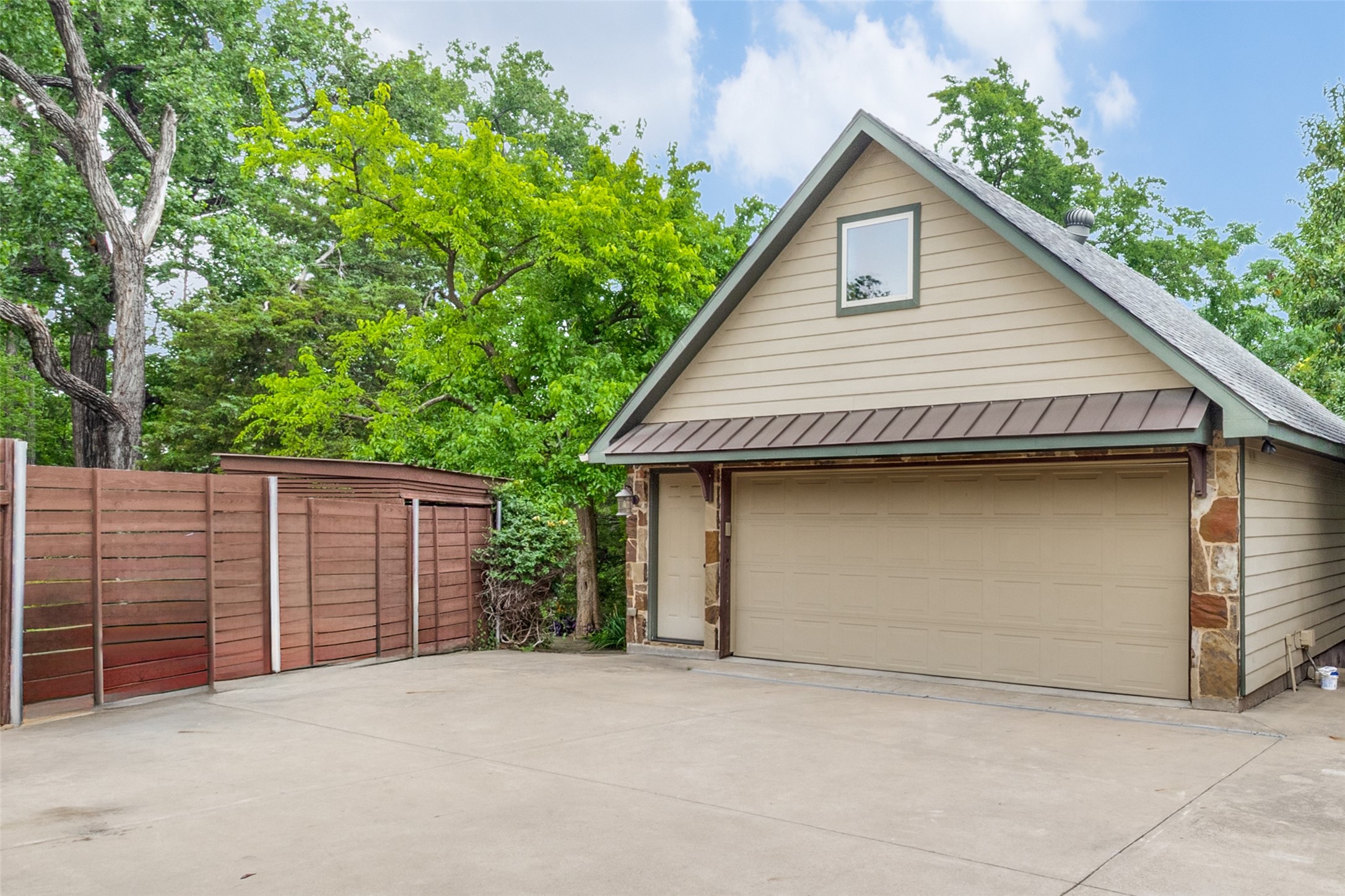 6501 Blanch Circle Dallas TX 75214
