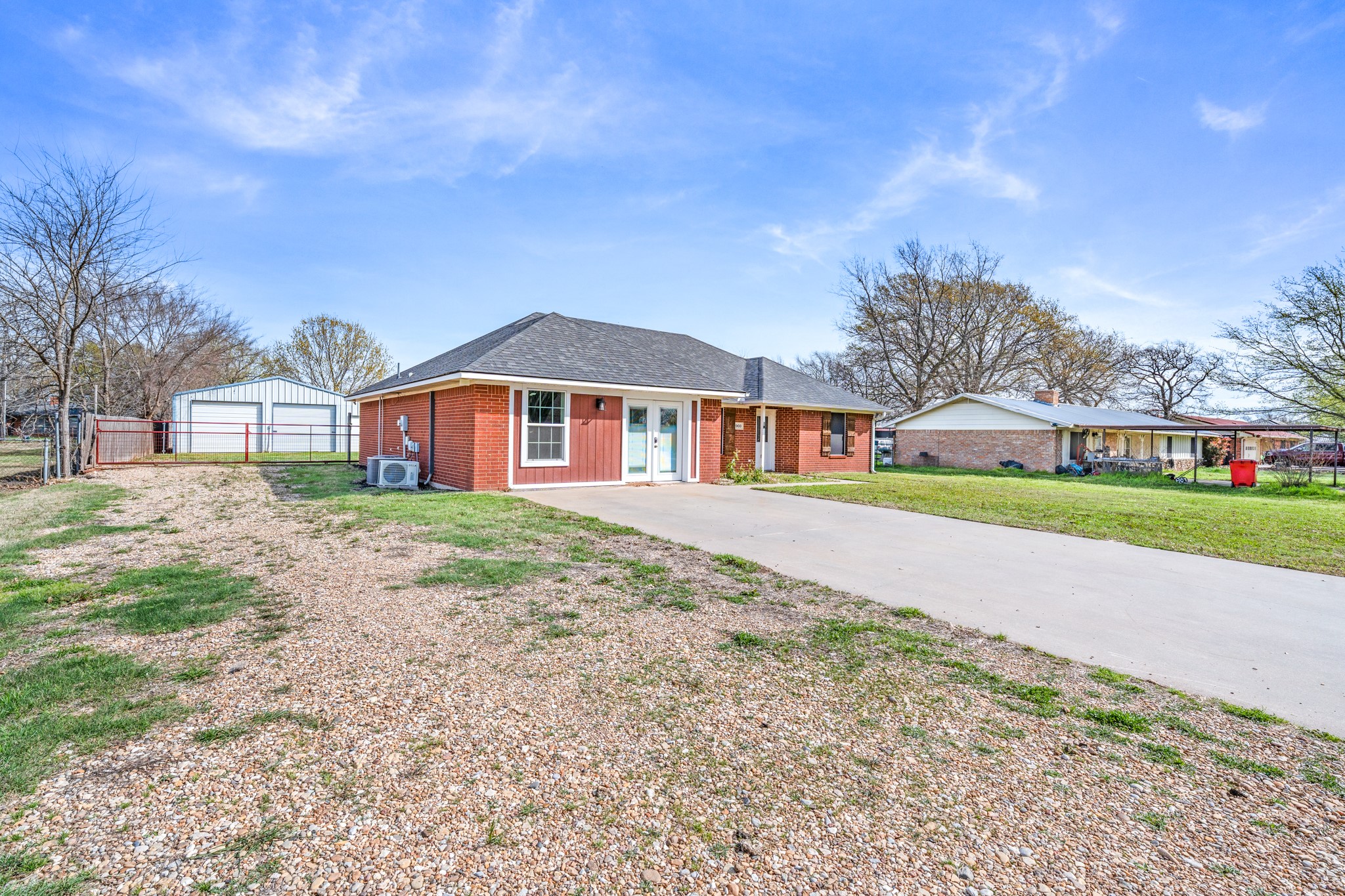 903 Amy Way Bonham TX 75418