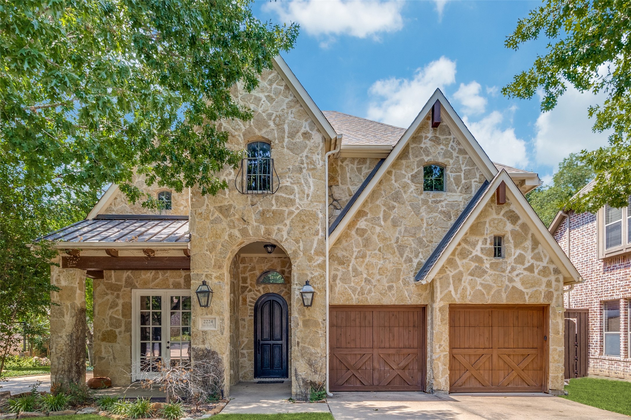 2224 Forest Hollow Park Dallas TX 75228