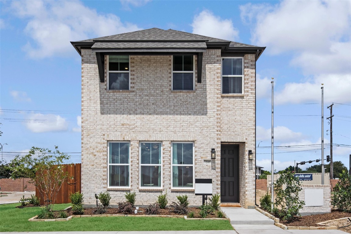 7589 Regal Lane North Richland Hills TX 76180