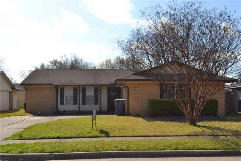 618 Cranbrook Park Garland TX 75043