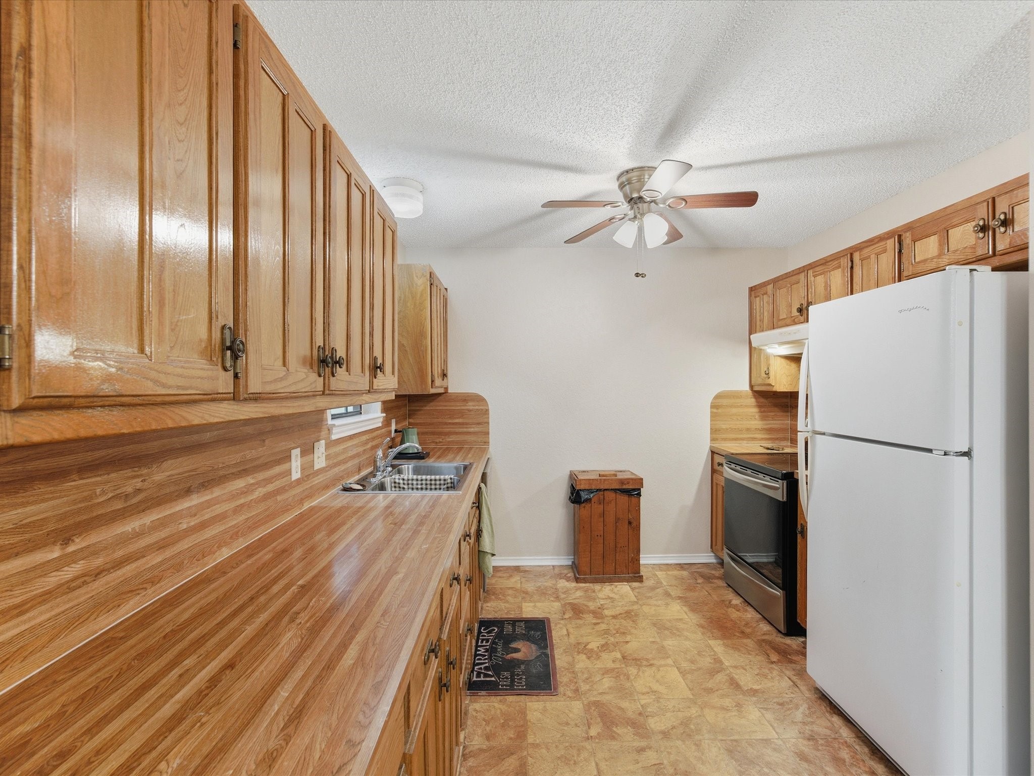 3917 Hidden Lake Court Alvarado TX 76009