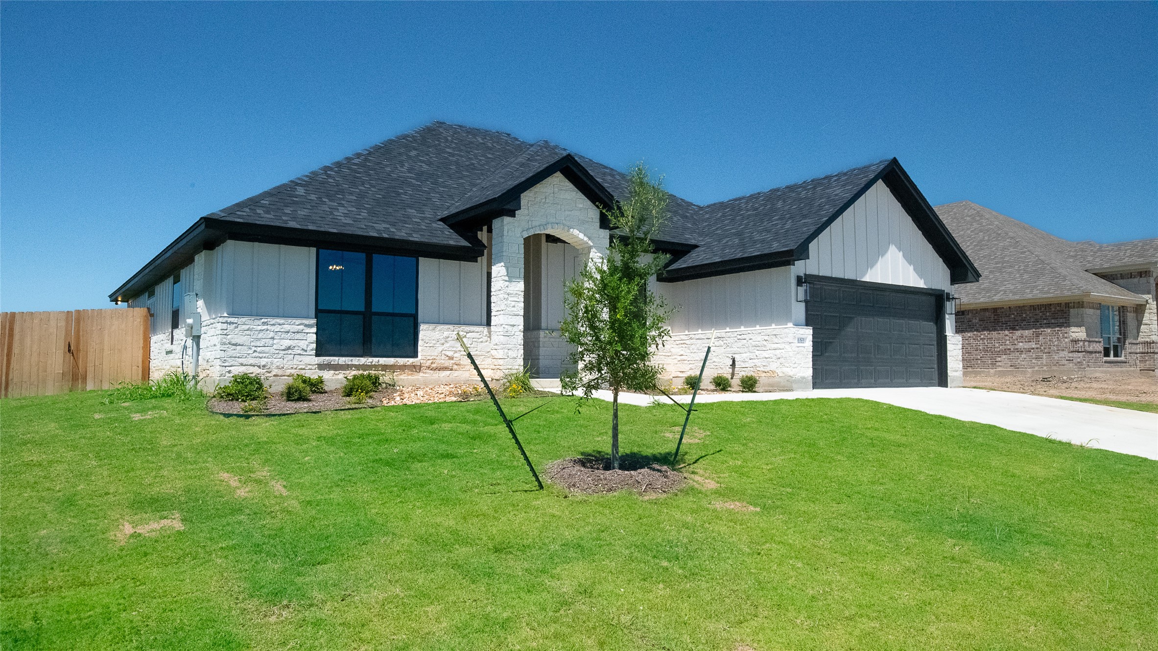 1321 Red Rock Road Hewitt TX 76643
