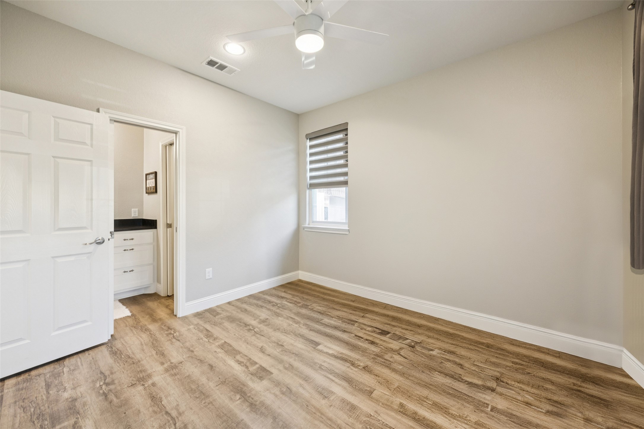 3404 Zanzibar Court Granbury TX 76048