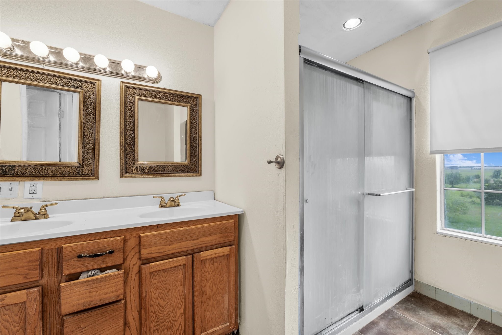 12912 Spring Valley Road Moody TX 76557