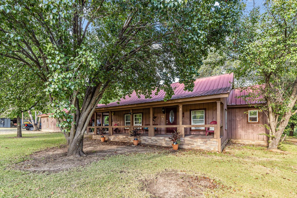 2868 State Highway 37 N Clarksville TX 75426