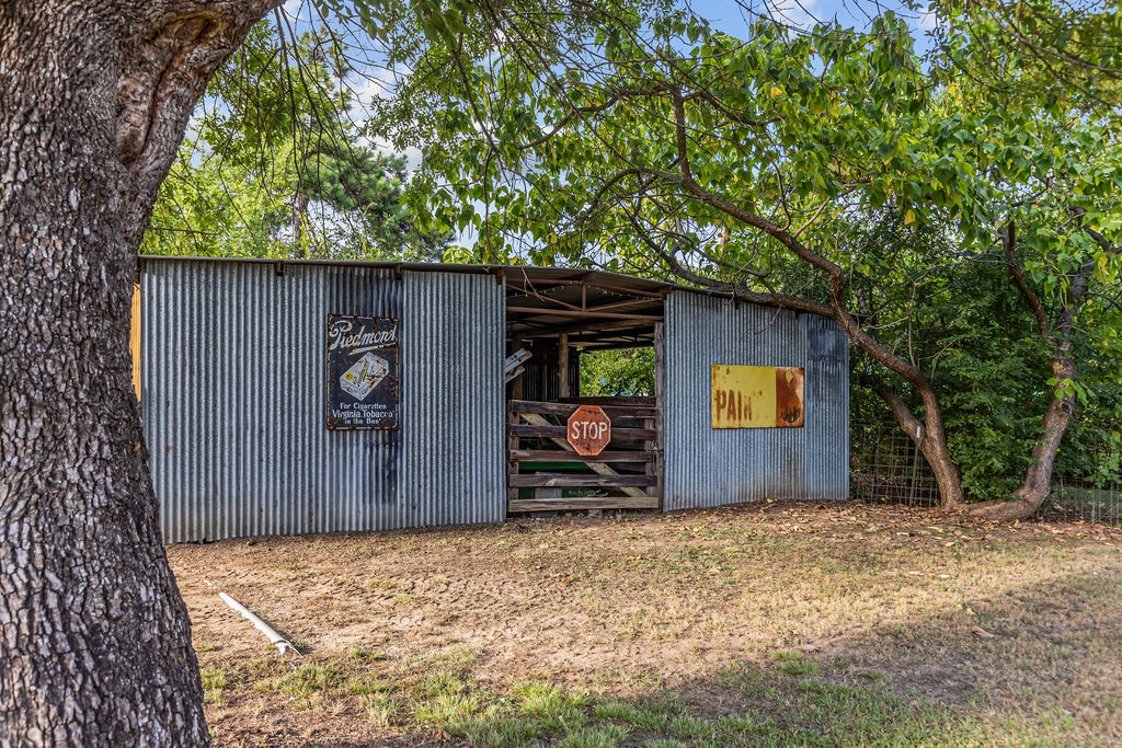 2868 State Highway 37 N Clarksville TX 75426