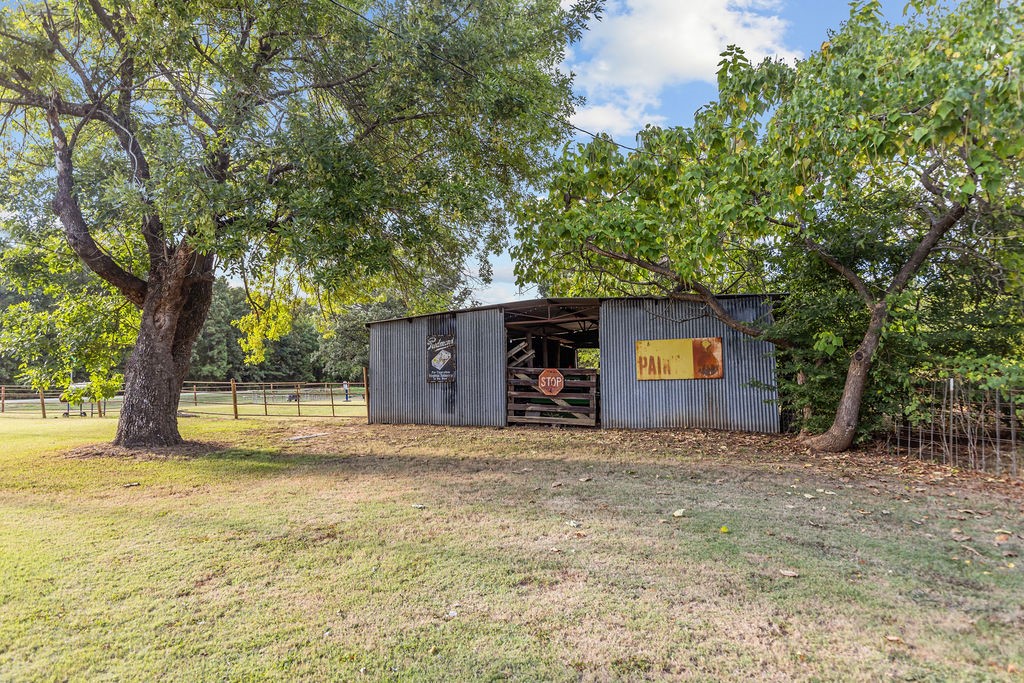 2868 State Highway 37 N Clarksville TX 75426