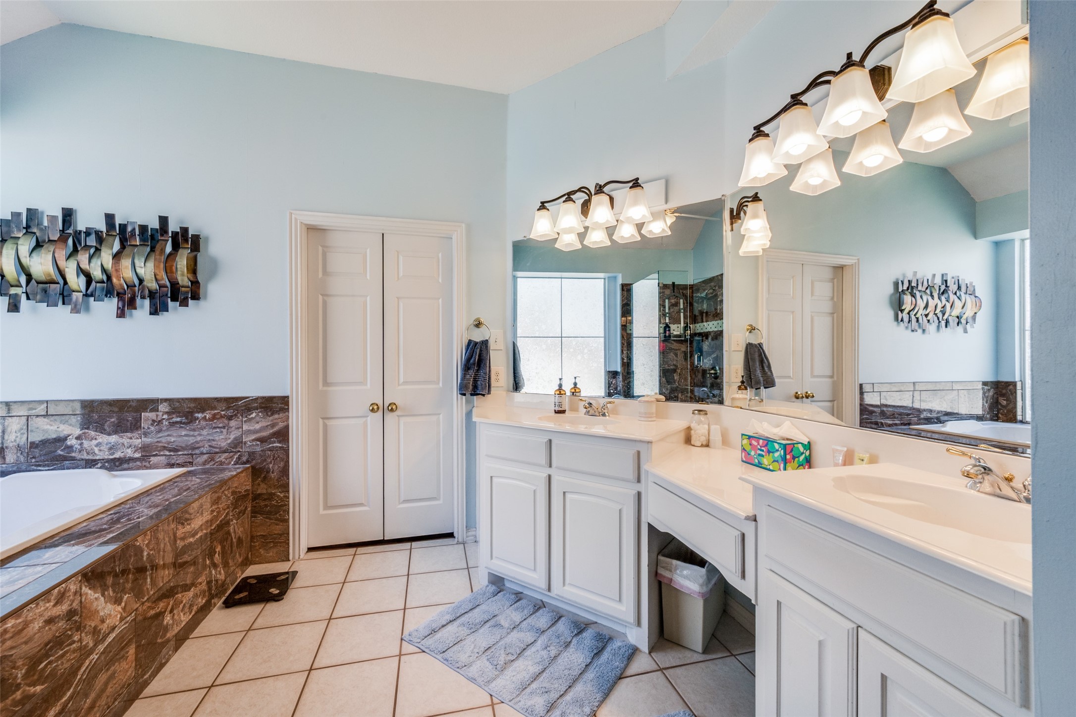 8421 Parkdale Drive North Richland Hills TX 76182